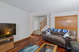 2085 Gresham Ave N, Oakdale, MN 55128 - Photo 9