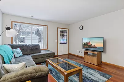 2085 Gresham Avenue N, Oakdale, MN 55128 - Photo 7