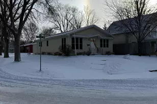 420 N 2nd St, Montevideo, MN 56265 - Photo 3