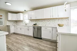 3709 W 102nd St, Bloomington, MN 55431 - Photo 5