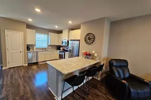 1673 Windigo Ln, Shakopee, MN 55379 - Photo 9