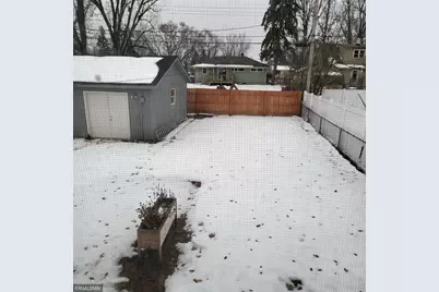 2308 16th Avenue E, North Saint Paul, MN 55109 - Photo 9