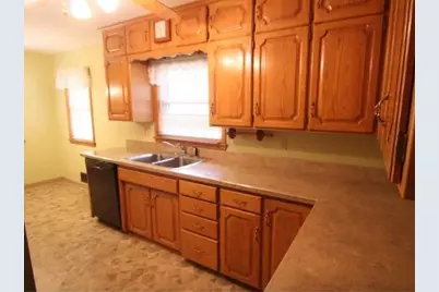 27 22nd Avenue S, Saint Cloud, MN 56301 - Photo 5