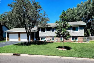 8868 89th St Cir S, Cottage Grove, MN 55016 - Photo 1