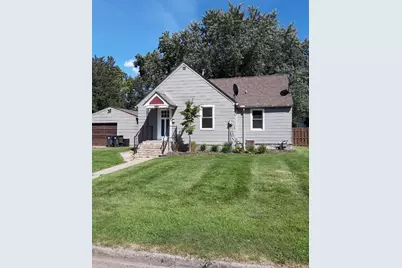 376 S Pierson Avenue, New Richmond, WI 54017 - Photo 1