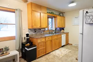 208 E 2nd St, Adrian, MN 56110 - Photo 5