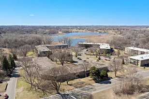 4380 Brookside Ct, Edina, MN 55436 - Photo 39