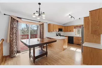 8824 Oregon Avenue N, Brooklyn Park, MN 55445 - Photo 7