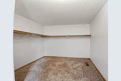 8824 Oregon Avenue N, Brooklyn Park, MN 55445 - Photo 29