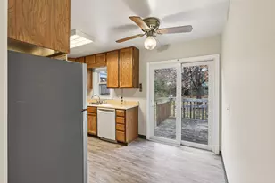 2057 Giesmann St, Roseville, MN 55113 - Photo 7