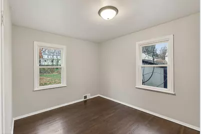 2057 Giesmann Street, Roseville, MN 55113 - Photo 13