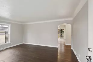 2057 Giesmann St, Roseville, MN 55113 - Photo 3