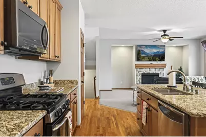 10025 Toledo Drive N, Brooklyn Park, MN 55443 - Photo 19