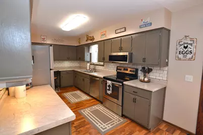 803 Hillcrest Drive, Montgomery, MN 56069 - Photo 13