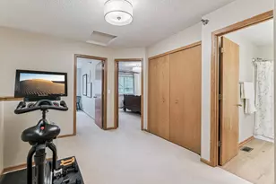 8465 Cortland Rd, Eden Prairie, MN 55344 - Photo 15