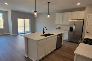 10385 Glacier Ln N, Maple Grove, MN 55369 - Photo 3