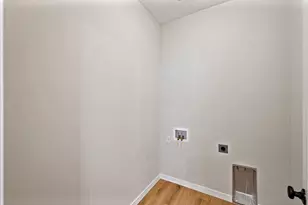 25840 Emerson Ct, Wyoming, MN 55092 - Photo 21