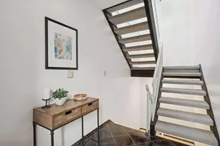 6066 Blake Ridge Rd, Edina, MN 55436 - Photo 3