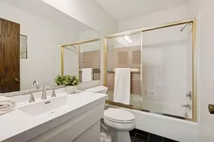 6066 Blake Ridge Rd, Edina, MN 55436 - Photo 21