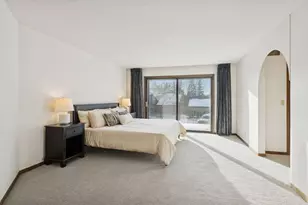 6066 Blake Ridge Rd, Edina, MN 55436 - Photo 11