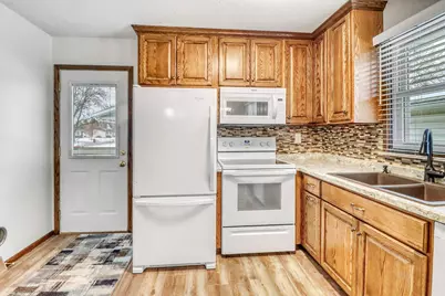 419 Brook Avenue, Moorhead, MN 56560 - Photo 7