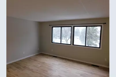 7670 13th Street N, Oakdale, MN 55128 - Photo 5