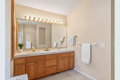 8810 Pointe Vista Drive, Victoria, MN 55386 - Photo 17