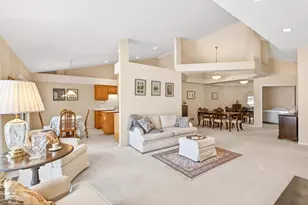 8810 Pointe Vista Dr, Victoria, MN 55386 - Photo 7