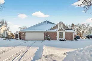 8810 Pointe Vista Dr, Victoria, MN 55386 - Photo 25