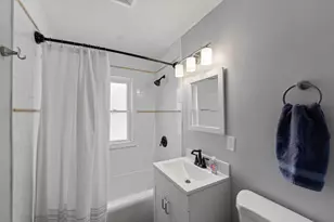 4042 Lake Rd Ave, Robbinsdale, MN 55422 - Photo 11