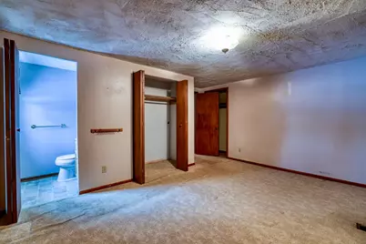 1442 Sandhurst Avenue E, Maplewood, MN 55109 - Photo 15