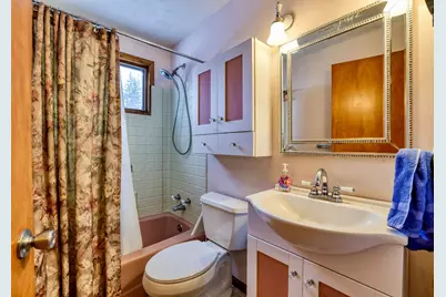 1442 Sandhurst Avenue E, Maplewood, MN 55109 - Photo 9