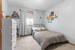 349 69th St N, Mahtomedi, MN 55115 - Photo 21