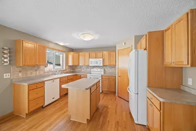 9405 214th Street W, Lakeville, MN 55044 - Photo 13