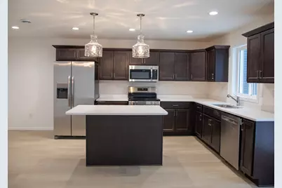 6738 Meadow View Drive S, Fargo, ND 58104 - Photo 5