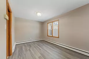 1305 4th St SW, Austin, MN 55912 - Photo 9