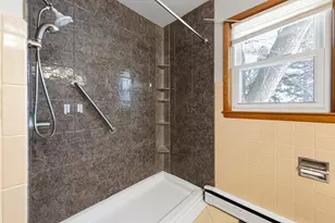 1305 4th St SW, Austin, MN 55912 - Photo 21