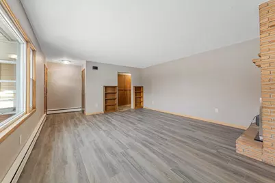 1305 4th Street SW, Austin, MN 55912 - Photo 7