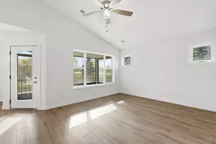 2675 Platinum St, Saint Augusta, MN 56301 - Photo 7