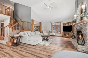 518 Pamela Ln, Hudson, WI 54016 - Photo 7