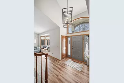 518 Pamela Lane, Hudson, WI 54016 - Photo 3