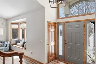 518 Pamela Ln, Hudson, WI 54016 - Photo 3