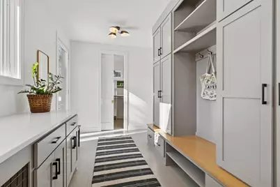 4813 Woodhill Way, Edina, MN 55424 - Photo 19