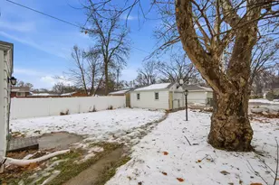 6921 Russell Ave S, Richfield, MN 55423 - Photo 33