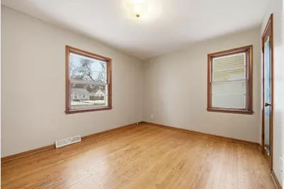 6921 Russell Avenue S, Richfield, MN 55423 - Photo 17