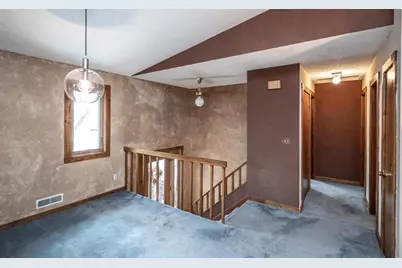 10512 Quebec Road, Bloomington, MN 55438 - Photo 11