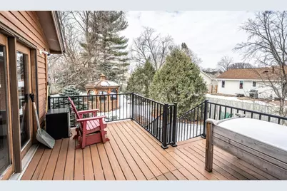 10512 Quebec Road, Bloomington, MN 55438 - Photo 7