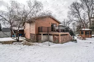 10512 Quebec Rd, Bloomington, MN 55438 - Photo 5