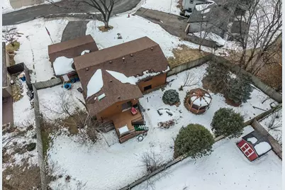 10512 Quebec Road, Bloomington, MN 55438 - Photo 3