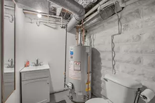 1048 Thomas Ave, Saint Paul, MN 55104 - Photo 23